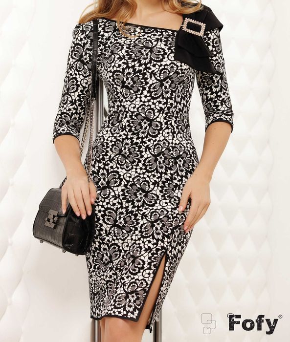Rochie Fofy neagră cu imprimeu dantelat