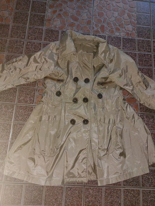 Яке за момиче есенно