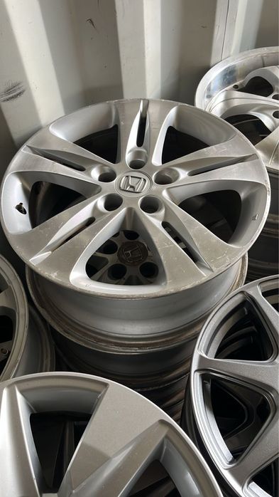 Продам диски R18 Honda оригинал