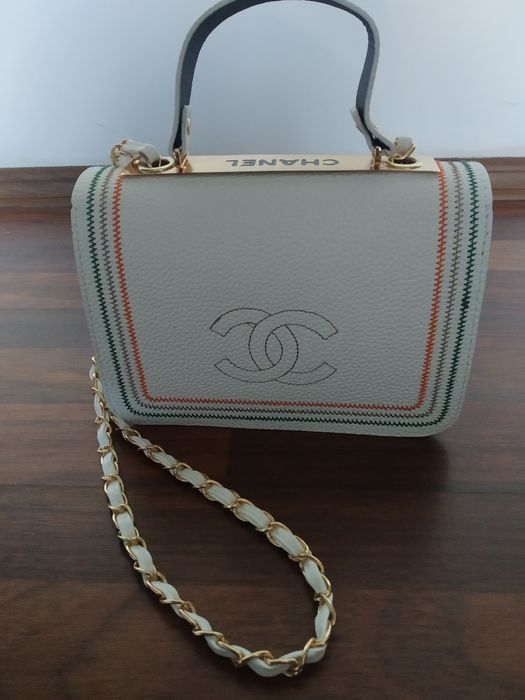 Chanel geanta de umar