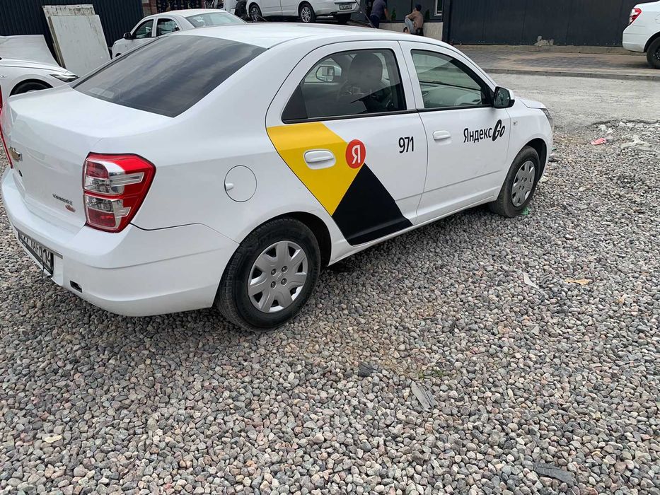 Жалға көліктер беріледі ЯНДЕКС ТАКСИ