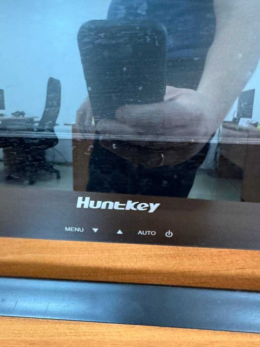 Моноблок PIO Huntkey HA210B Black