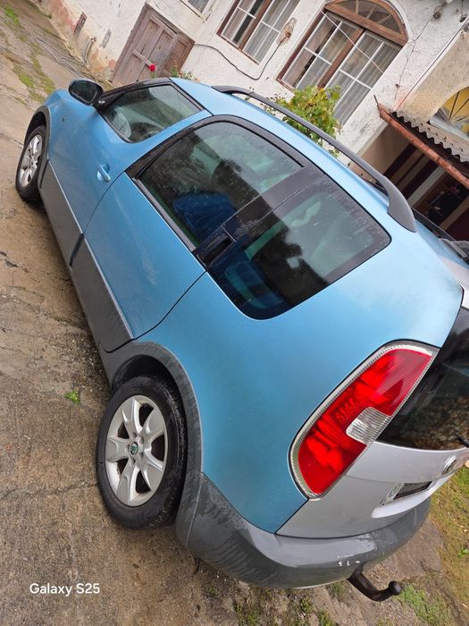 SKODA Roomster 2012 — imagine 5