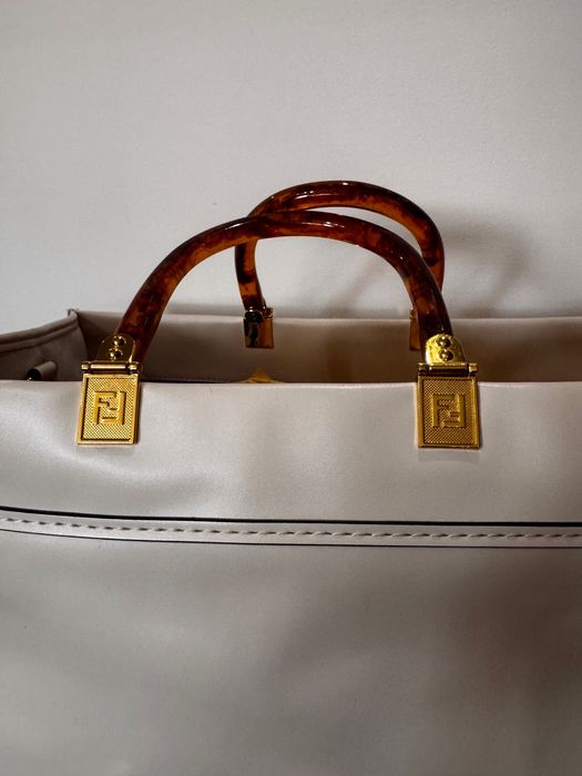 Fendi Sunshine Tote bag