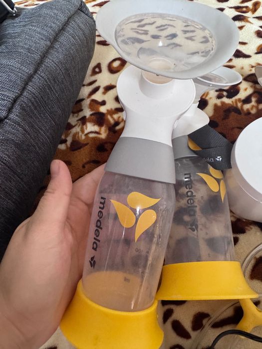 Молокоотсос Medela