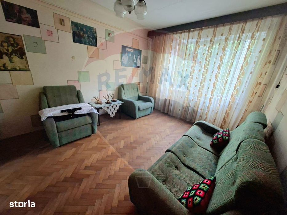 Apartament 3 camere decomandat–Aleea Parcului colt cu Razboieni etaj 1