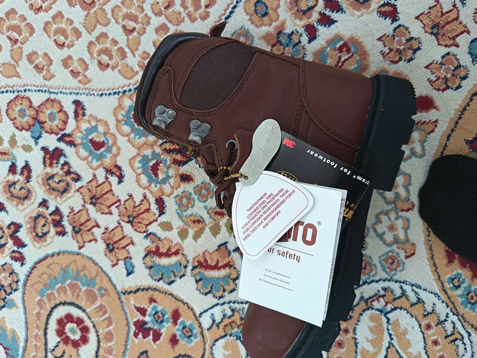 Продам  40размер