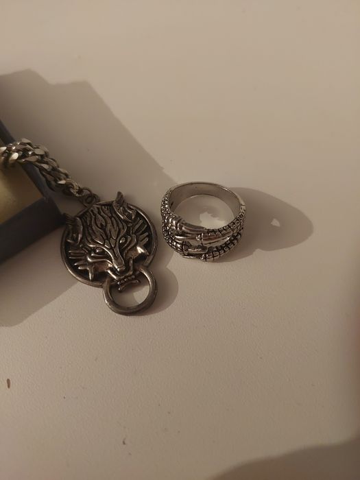 Кольцо и цепочка