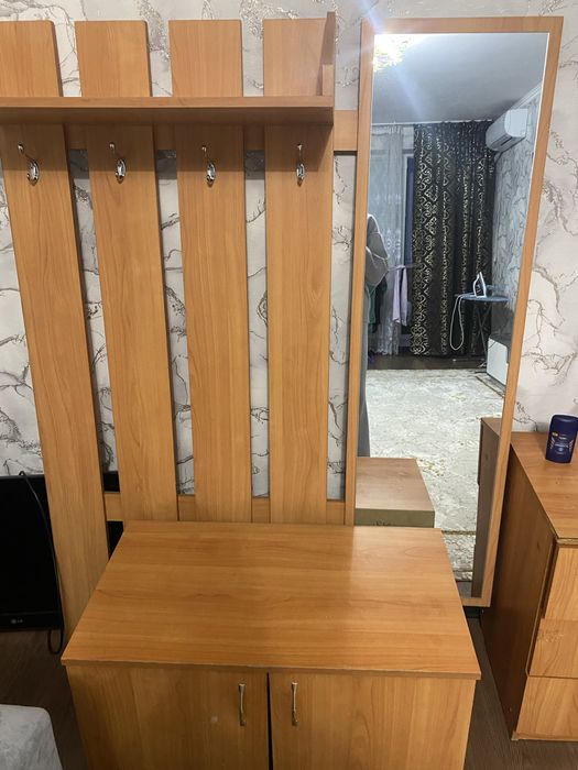 Продам прихожую