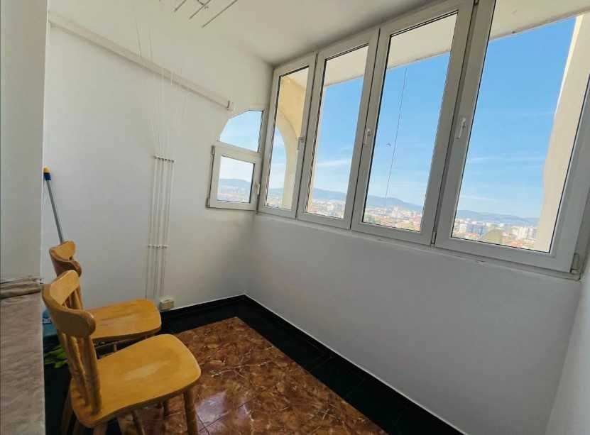 Двустаен апартамент, Кооперативен пазар