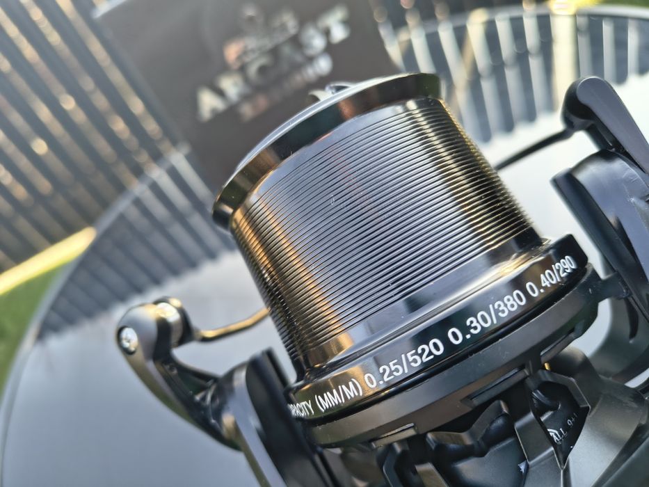 Set 4 mulinete Pro Fl Arcast XR 10000 9+1 rulmenți.

Pret Set 380 lei