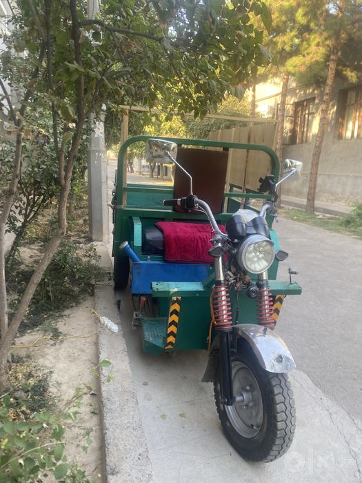 Muravey sotiladi 1 tonali gibrit benzindayam tokdayam yuradi yili 2024