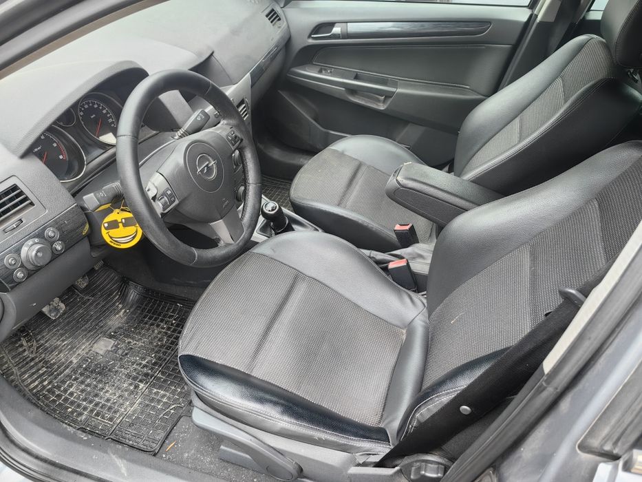 Опел Астра Н 1.9 Цдти На Части! Opel Astra H 1.9 Cdti