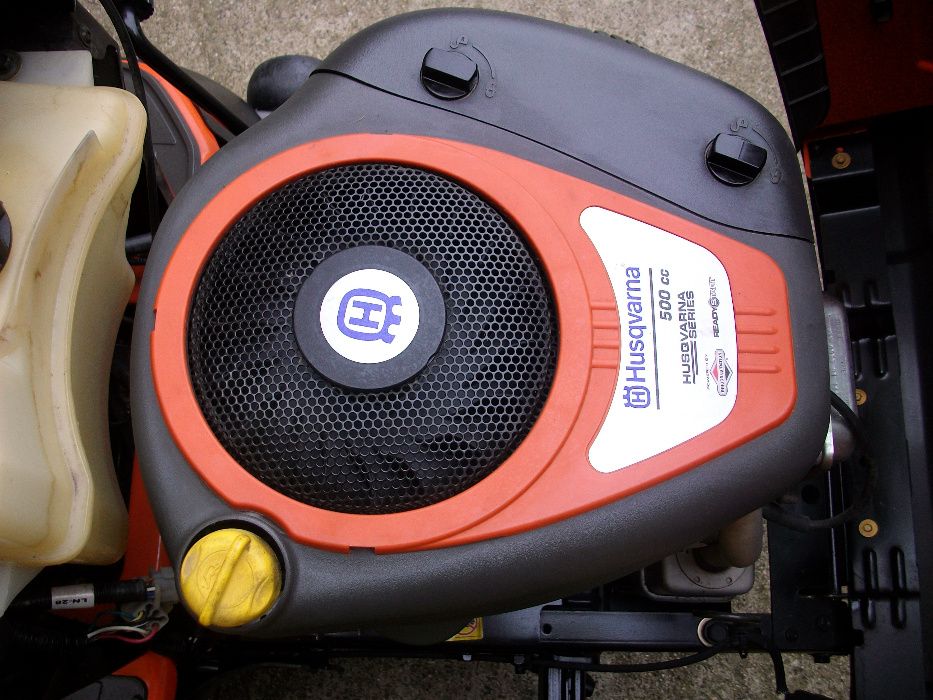 Тракторна Косачака Husqwarna 12.5hp Made in USA