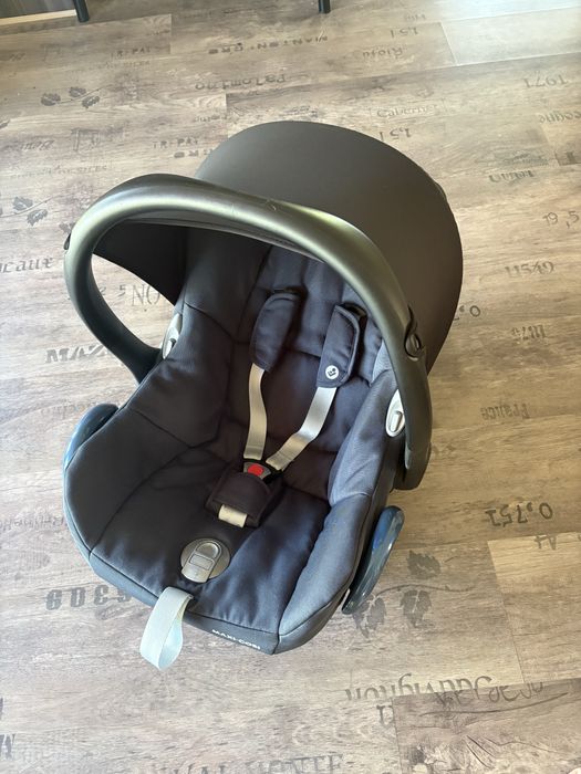 Maxi Cosy i-Size 0-13kg кош/кошница/стол графит