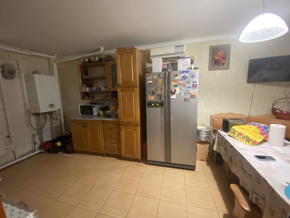 Продам частный  2х этажный дом.