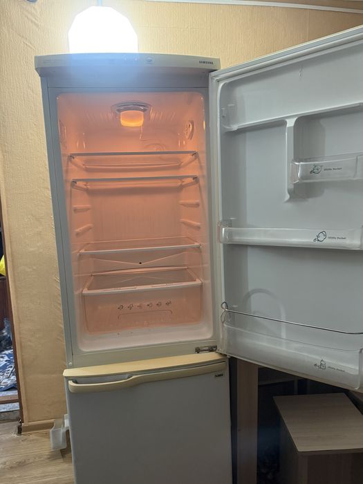 Продам холодильник