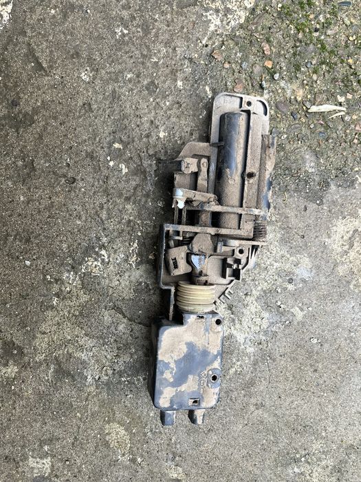 Продавам части за Мл 163