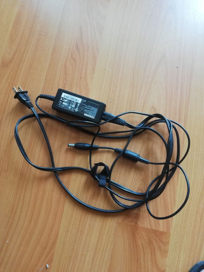 Лаптоп Toshiba NB505 N500BL гр. Стара Загора Опълченски • OLX.bg