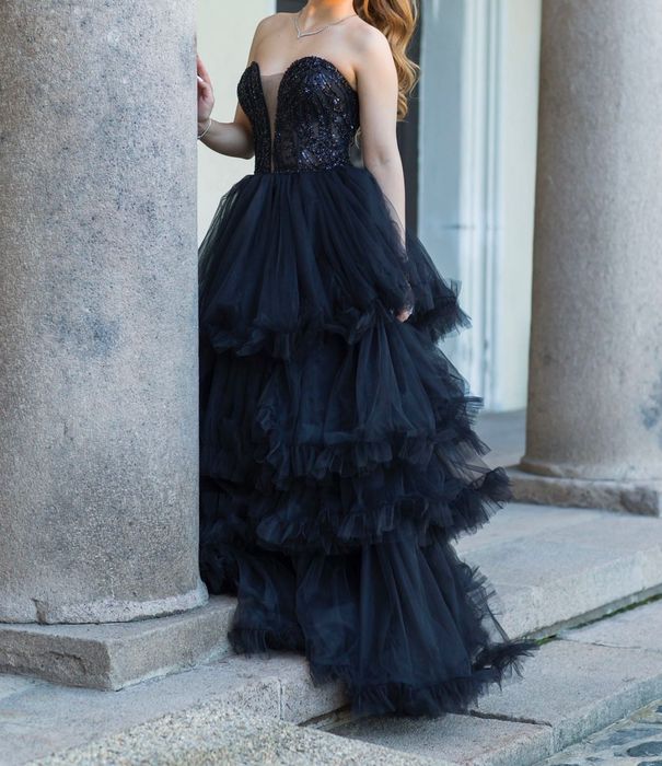 абитуриентска рокля