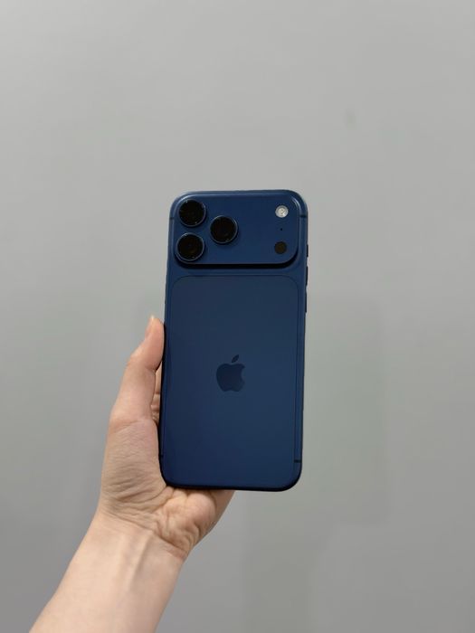 iPhone 17 Pro Max 256 gb недавно активирован айфон 17 про макс 256