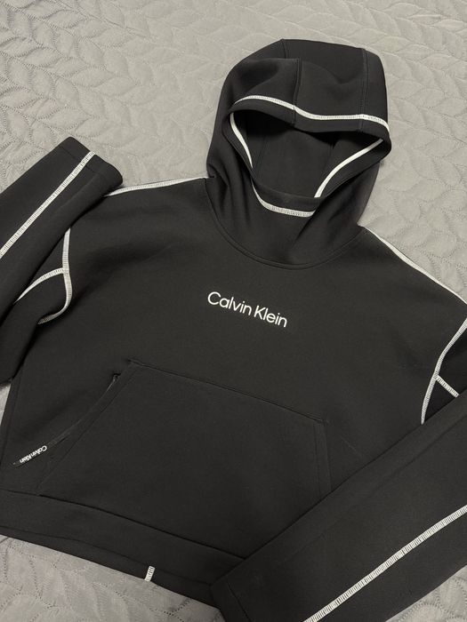 Суичър Calvin Klein