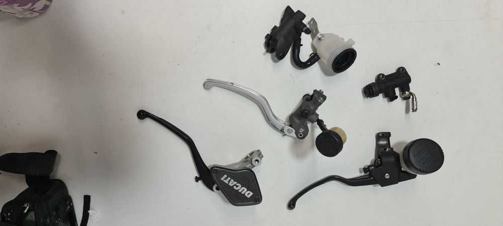 DEMI GUIDON DROIT - SUZUKI GSXR 750 - Moto et loisirs
