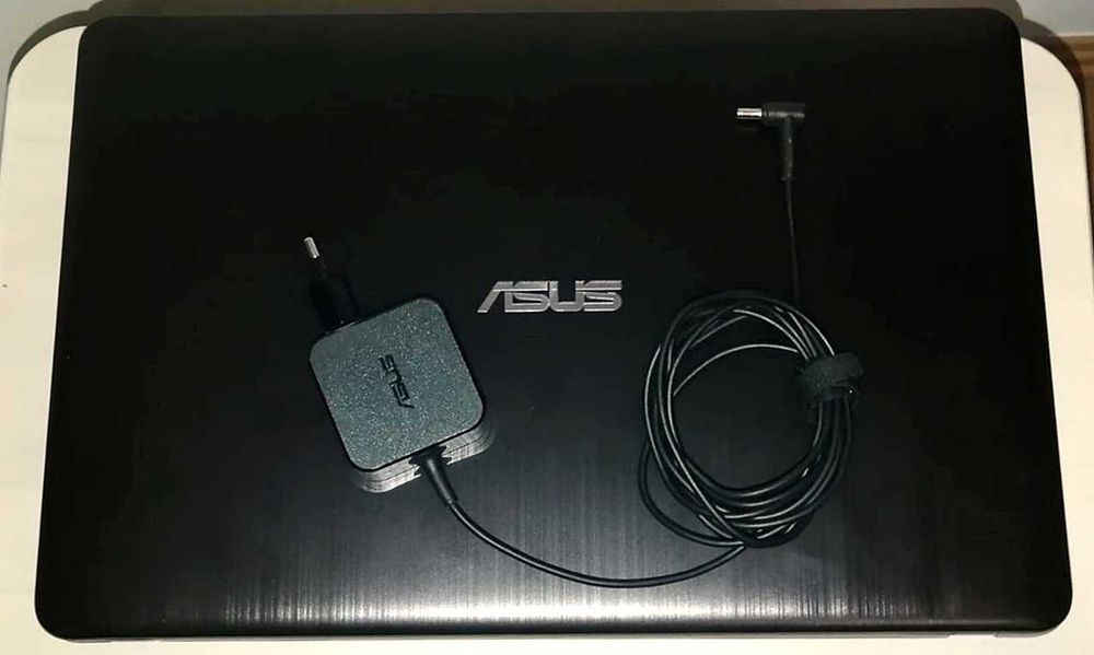 Laptop ASUS A541NA-GO662T