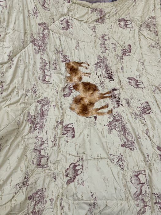 Продам новые одеяла 2шт