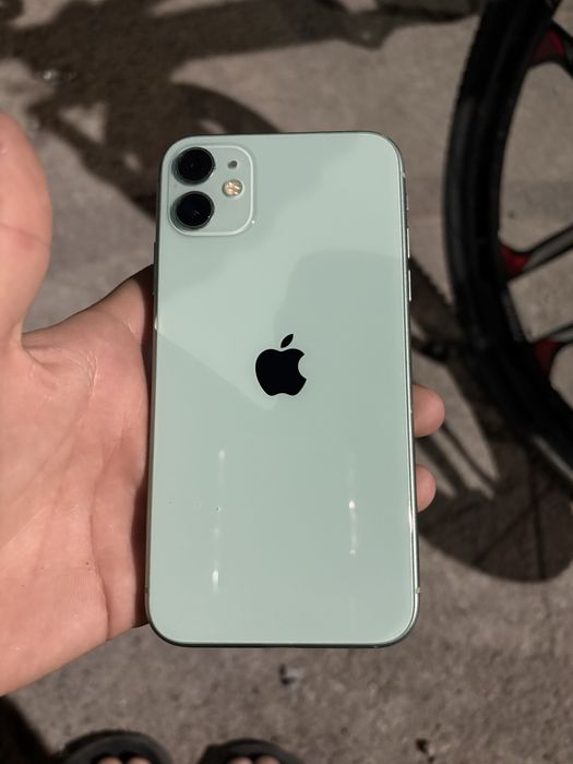 Продам iphone 11