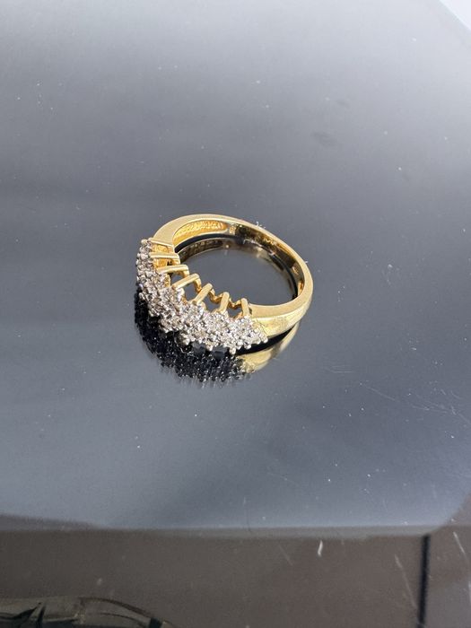 Inel din aur 18 k si diamante