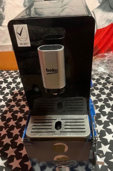 Кафеавтомат Beko (CEG3190B) Черен 600W