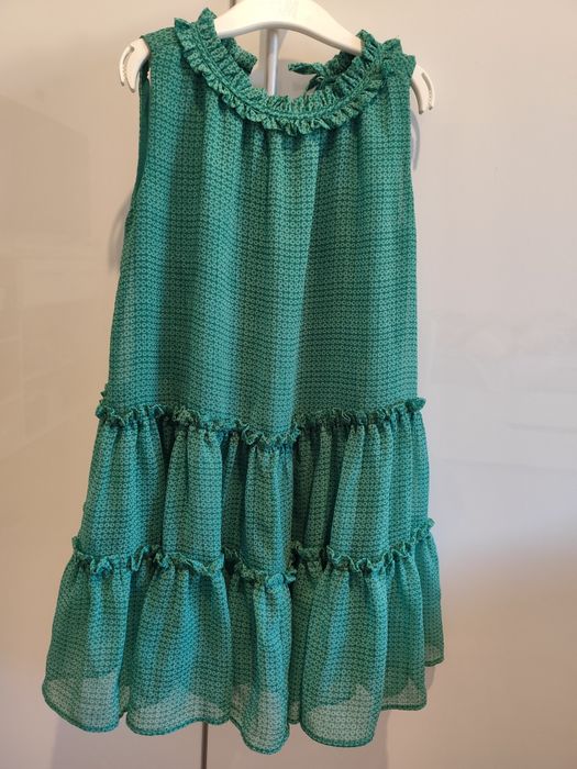 Vând rochițe fetite