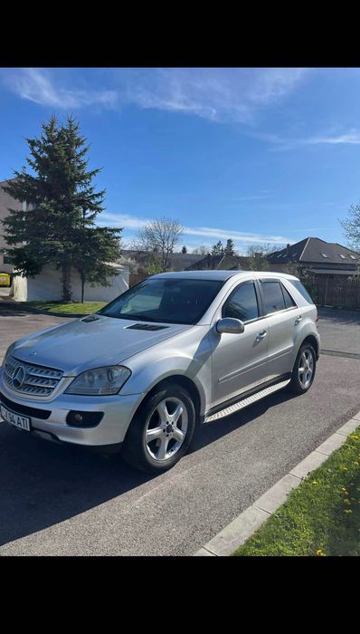 MERCEDES-BENZ ML-Class