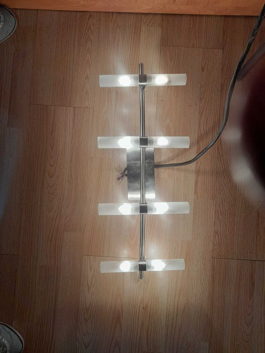 Продавам 1 брой осветително  тяло