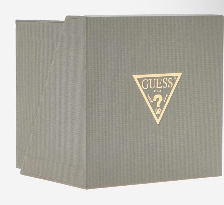 Часовник  Guess нов