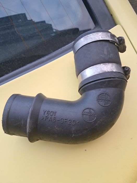 Маркуч за интеркулер hdi motor