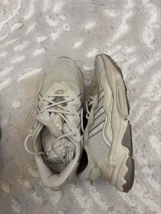 кроссовки Адидас