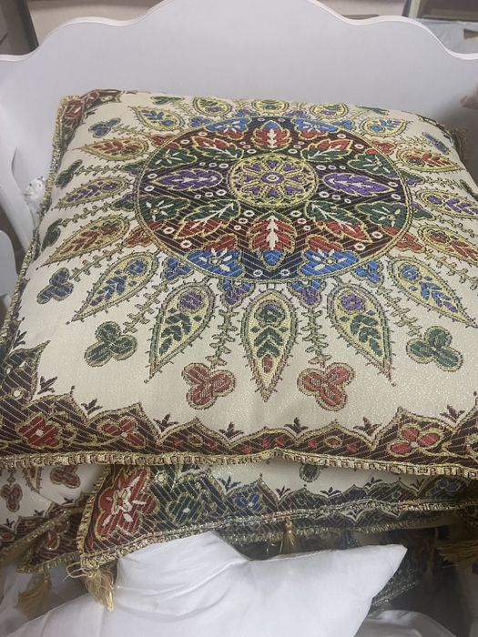 Новые подушки красивые