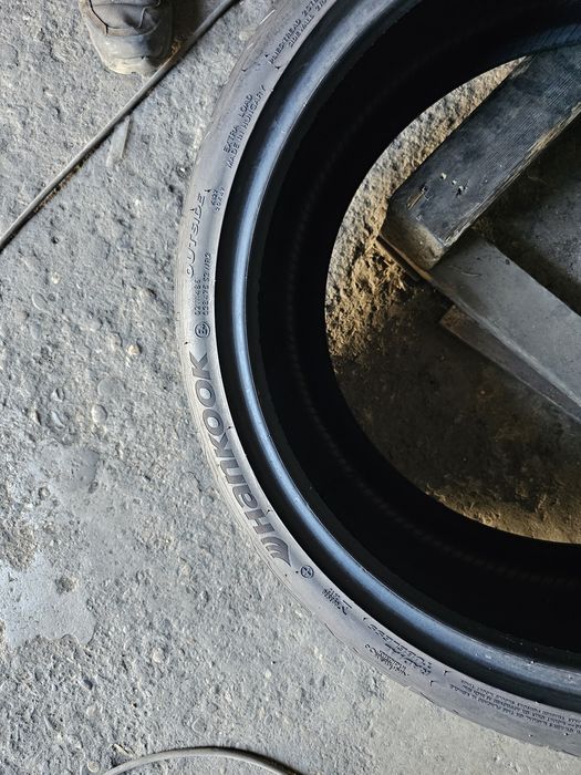 2 anvelope vara 235 35 18 Hankook 2021 6.5mm