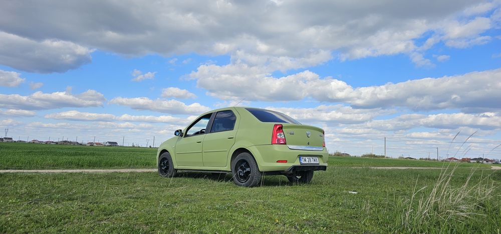 Vand Dacia Logan