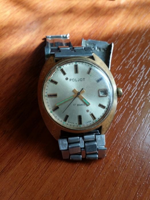 Продам часы полет в хоршем состоянии