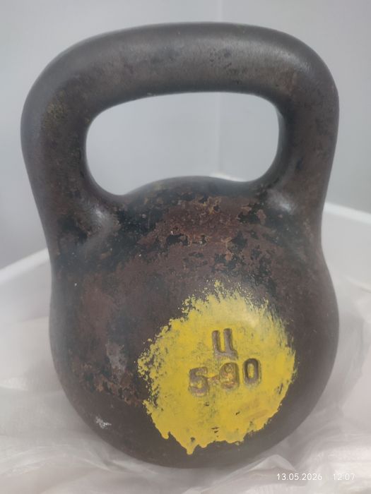 Продам гирю 16 кг