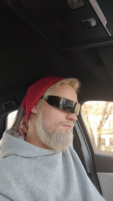 Фокусник ведущий в стиле Дед мороз.