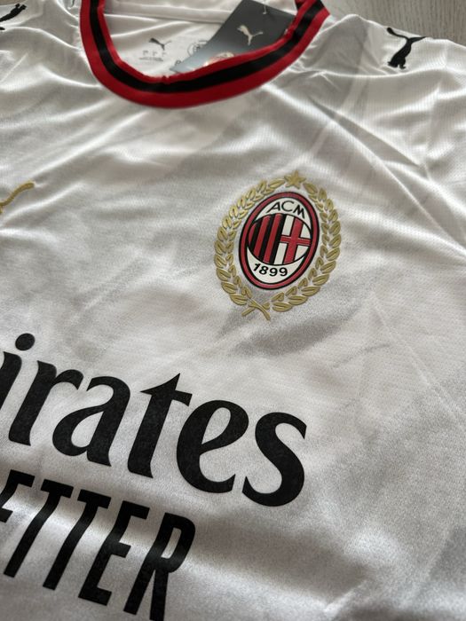 Trixou fotbal barbati , AC Milan 26/27