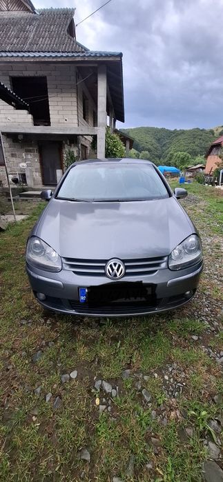 Vând Golf 5 an 2004