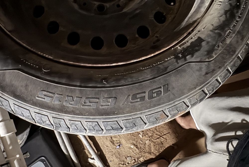 Продам запаска  бмв колеса диск балон