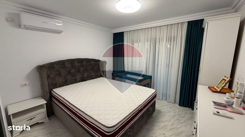Apartament 4 camere de închiriat zonă centrală