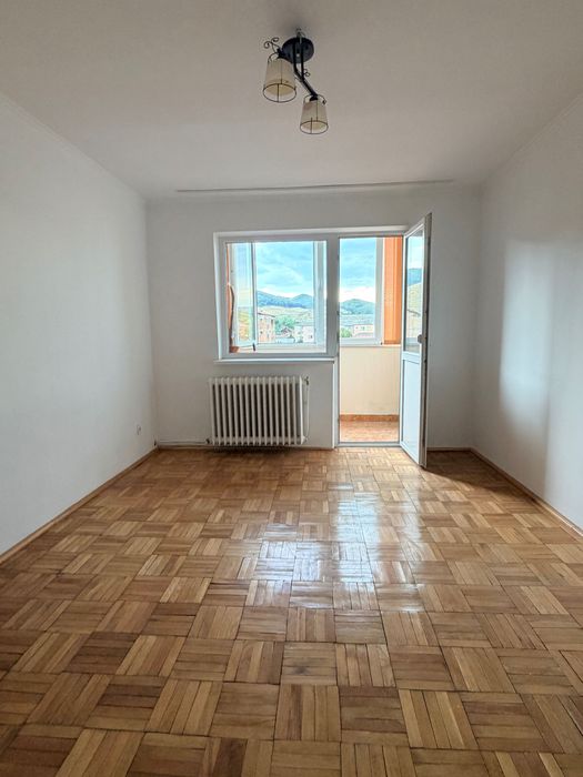 Apartament de vânzare - Cugir