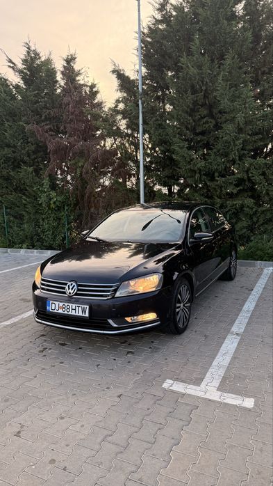 VOLKSWAGEN Passat 2011
